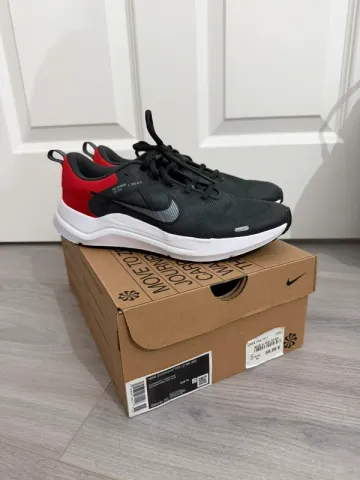 Used Nike Laufschuhe Sneaker Gr. 39 bike — image 1 of 4