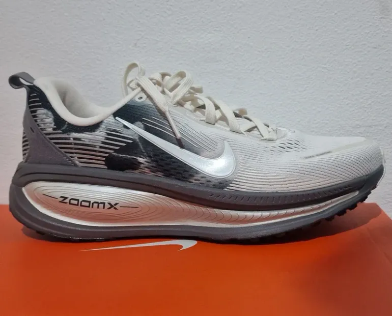 Used Nike Vomero 17 bike — image 4 of 5
