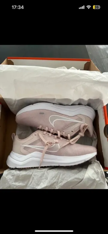 Used 100% Nike Running Shoes WMNS bike — image 6 of 7