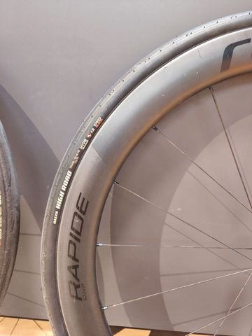 Roval Rapide CLX Wheelset 2025 bike usato — immagine 6 di 6