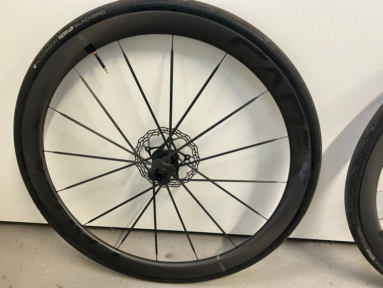 Used Cadex Carbon Wheels 2025 bike — image 2 of 9