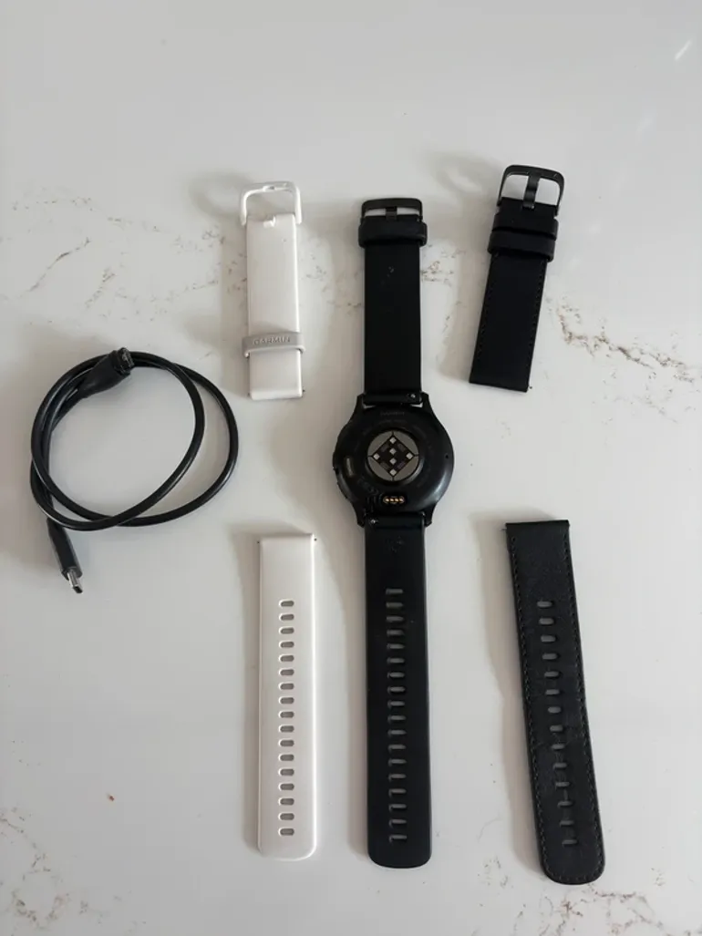 Used Garmin Venu 3 bike — image 3 of 5