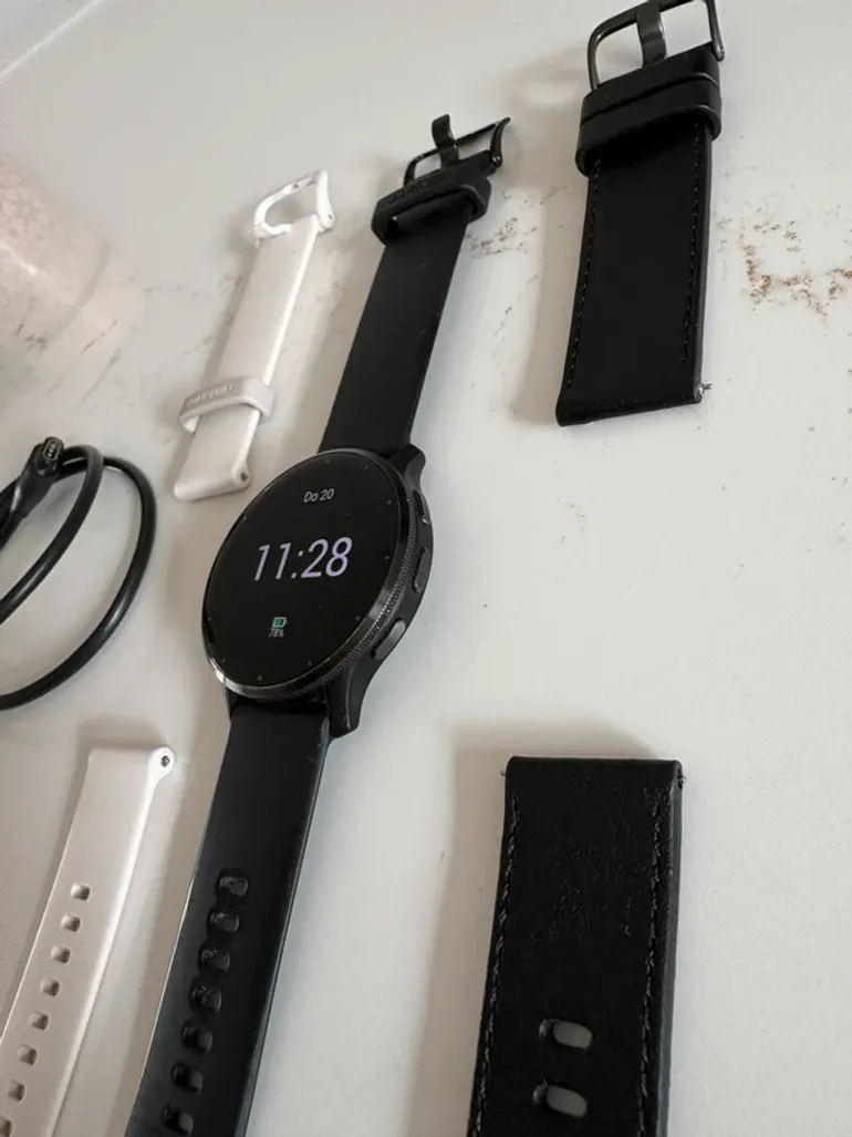 Used Garmin Venu 3 bike — image 4 of 5