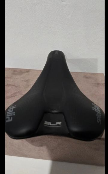 Selle Italia SLR BOOST 2024 Saddles & Seatposts de segunda mano