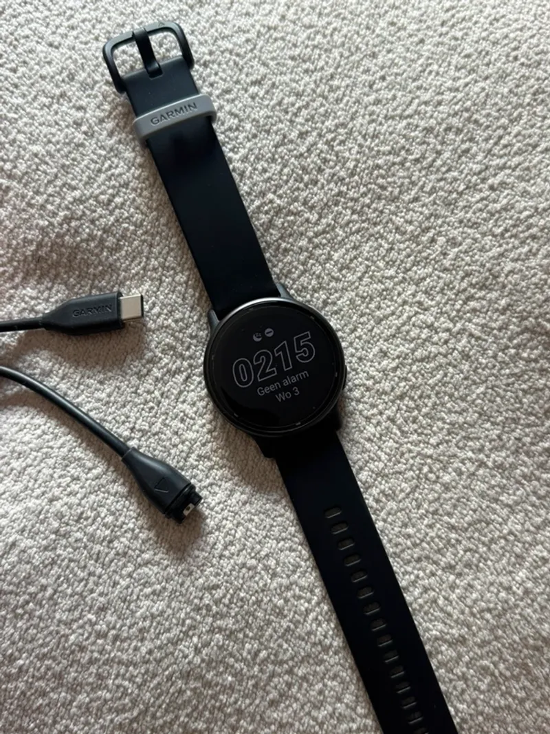 Used Garmin vivoactive 5 Electronics