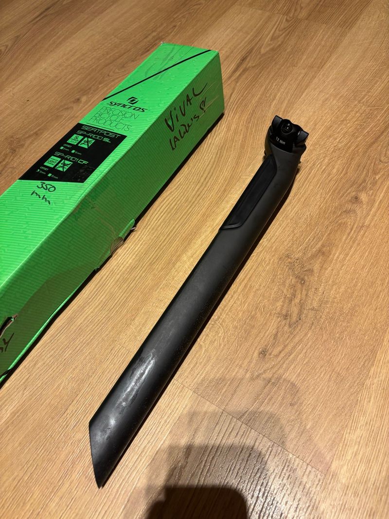 Used Syncros SP-R101-CF Seatpost 2025 Saddles & Seatposts