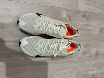 Used Elite Vaporfly Next% 4 bike — image 2 of 6
