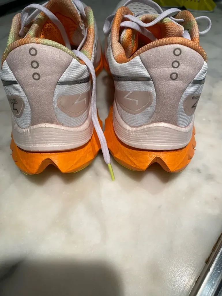 Used Saucony Endorphin Speed 4 bike — image 4 of 15