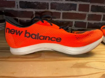 Used New Balance FuelCell MD-X / LD-X bike — image 4 of 5