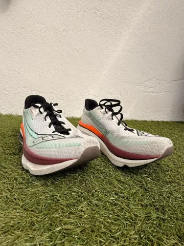 Used Saucony Endorphin Series bike — image 6 of 8