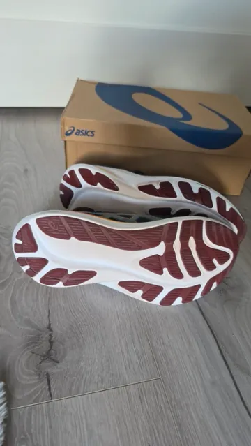 Asics GT-2000 12 bike usato — immagine 3 di 4