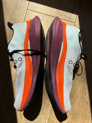Used Saucony Endorphin Speed 5 bike — image 5 of 10