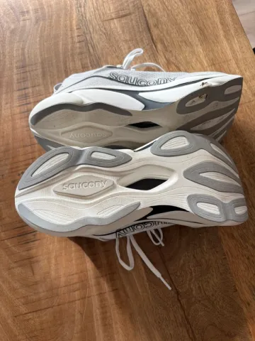 Used Saucony Endorphin Elite 3 bike — image 5 of 8