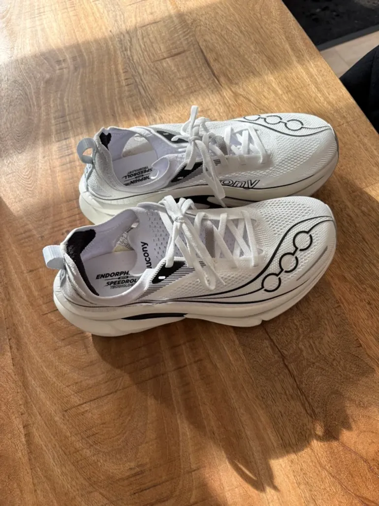 Used Saucony Endorphin Elite 3 bike — image 3 of 8