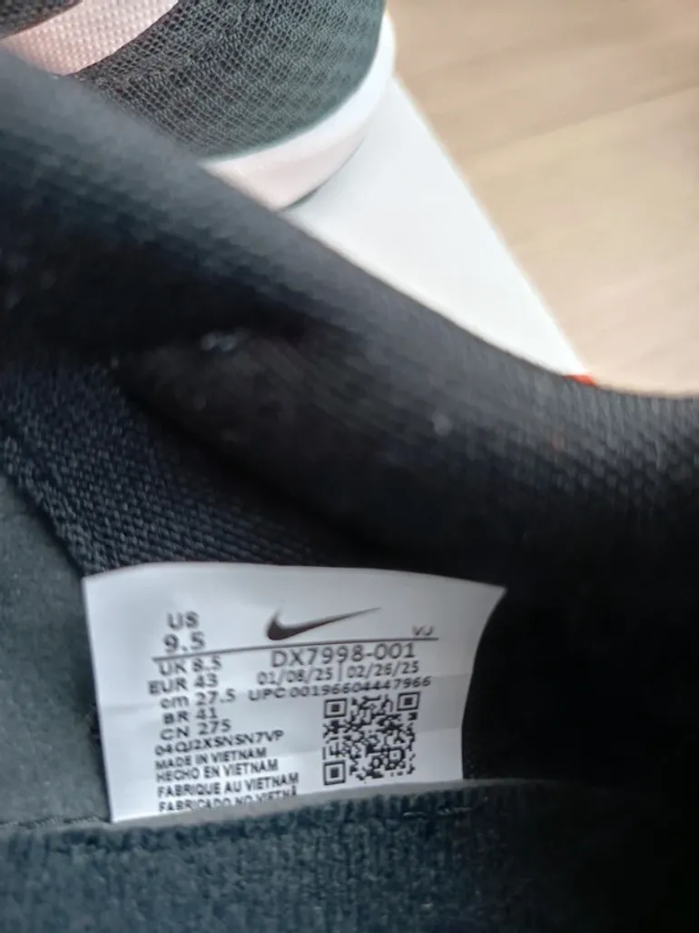 Used Nike Zoom Rival Waffle 6 bike — image 9 of 10