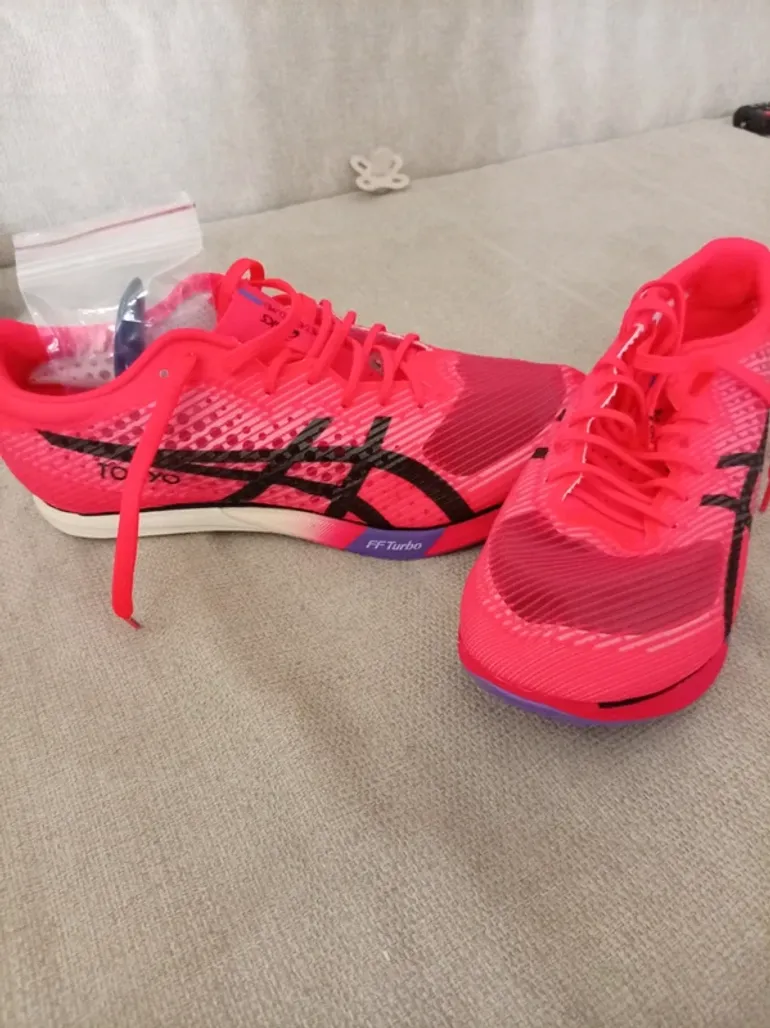 Used Asics Metaspeed Tokyo bike — image 2 of 3