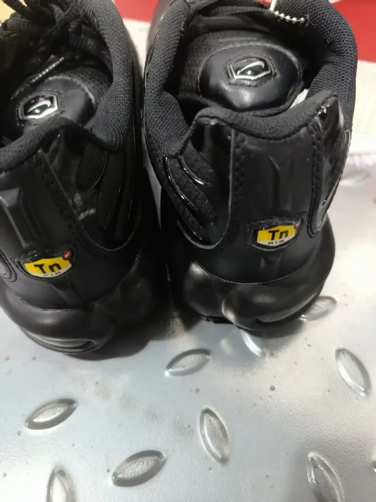 Used Nike Air Max Plus TN bike — image 3 of 4