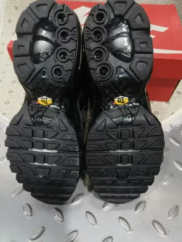 Used Nike Air Max Plus TN bike — image 4 of 4