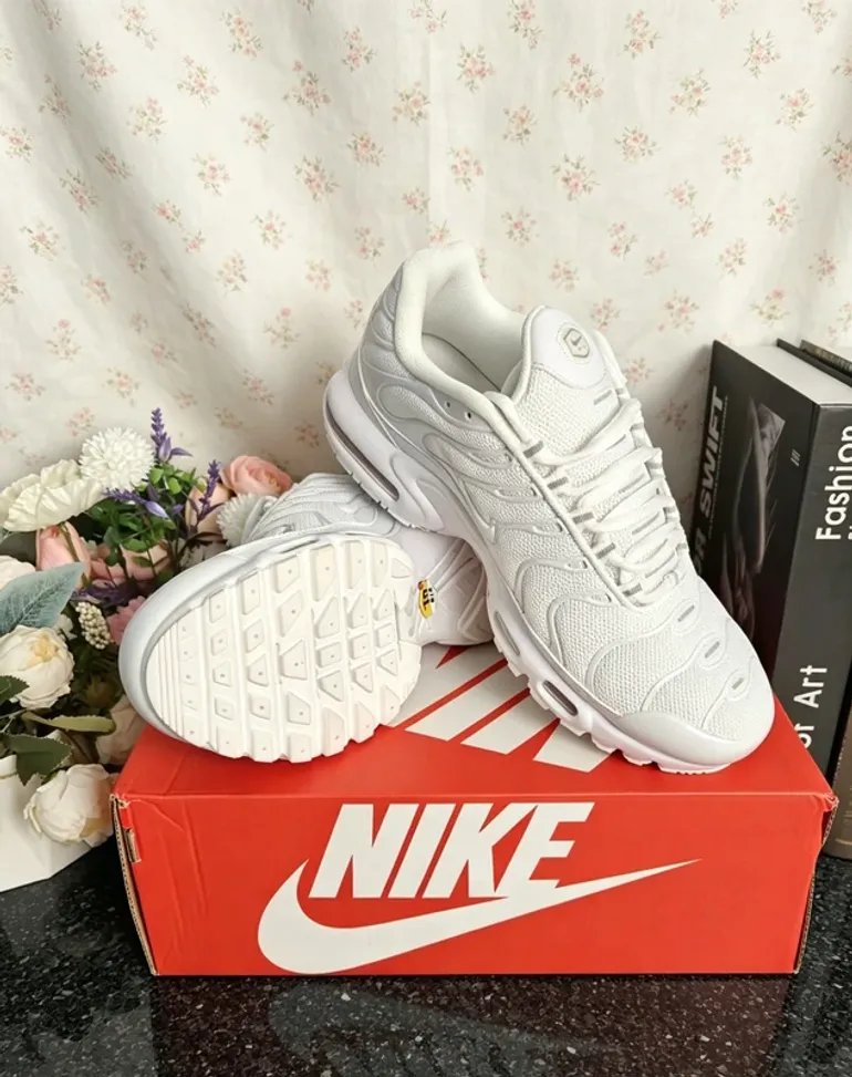 Použité Nike Air Max Plus TN bike — obrázek 1 z 3