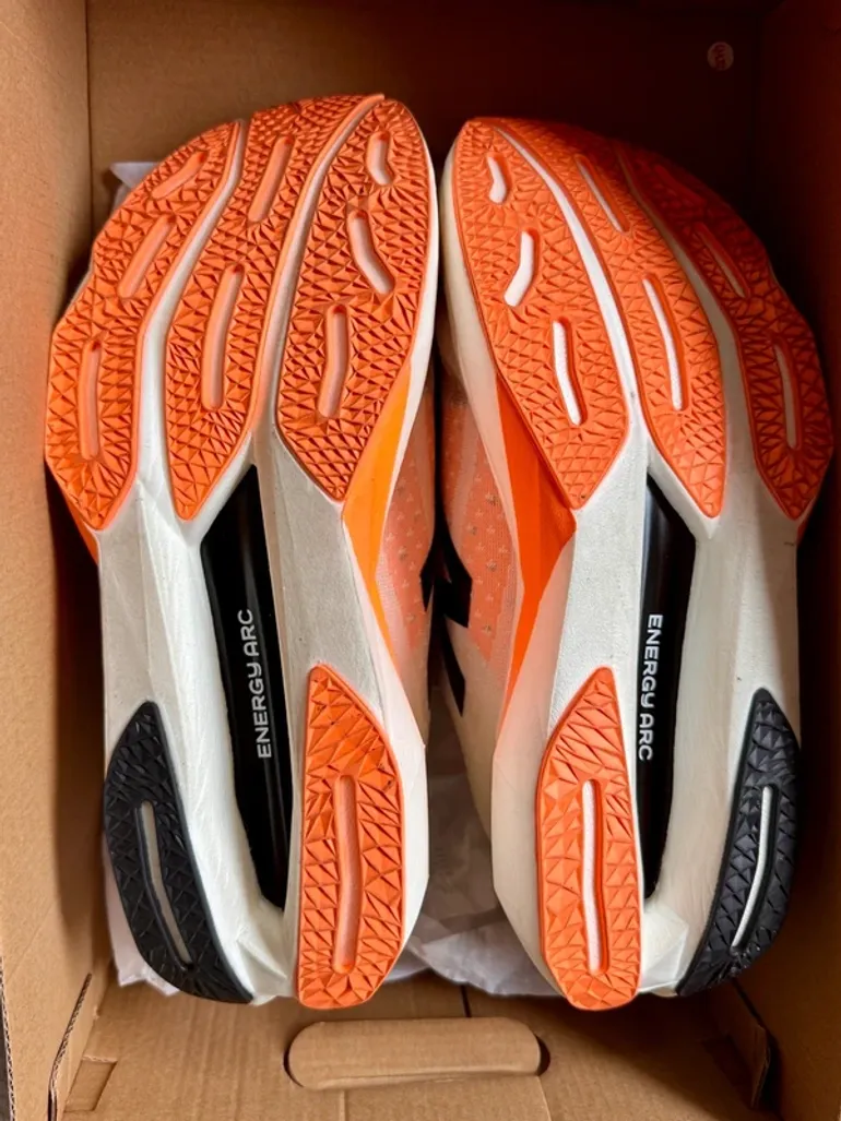 Used New Balance FuelCell SuperComp Elite V4 bike — image 4 of 7