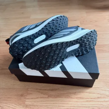 Used Adidas sport shoes Men 42 eu bike — image 3 of 4