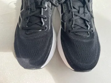 Used New Balance Fresh Foam 680 v8 bike — image 3 of 5