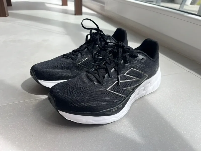 Used New Balance Fresh Foam 680 v8 Running Shoes