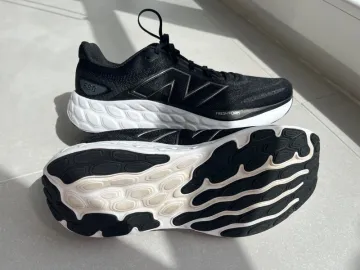 Used New Balance Fresh Foam 680 v8 bike — image 4 of 5