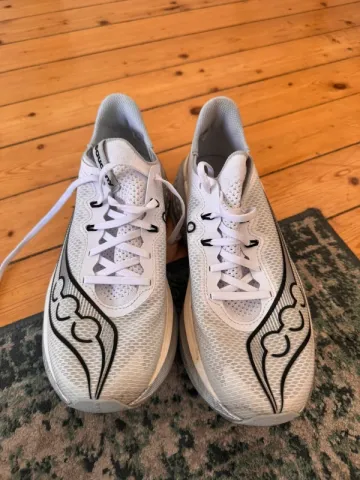 Saucony Endorphin Pro bike d'occasion — image 2 sur 5