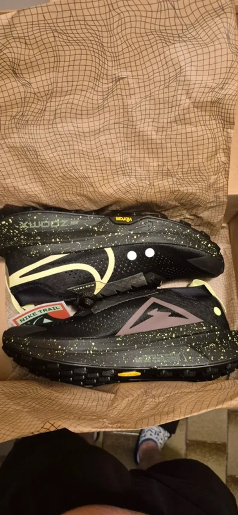 Used Ideal Nike ZoomX Zegama Trail 2 bike — image 7 of 9