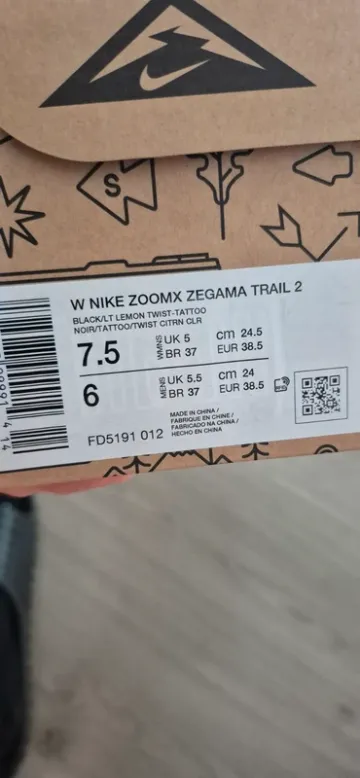 Used Ideal Nike ZoomX Zegama Trail 2 bike — image 9 of 9