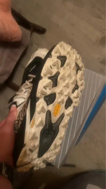 Used Hoka Speedgoat 7 bike — image 4 of 4