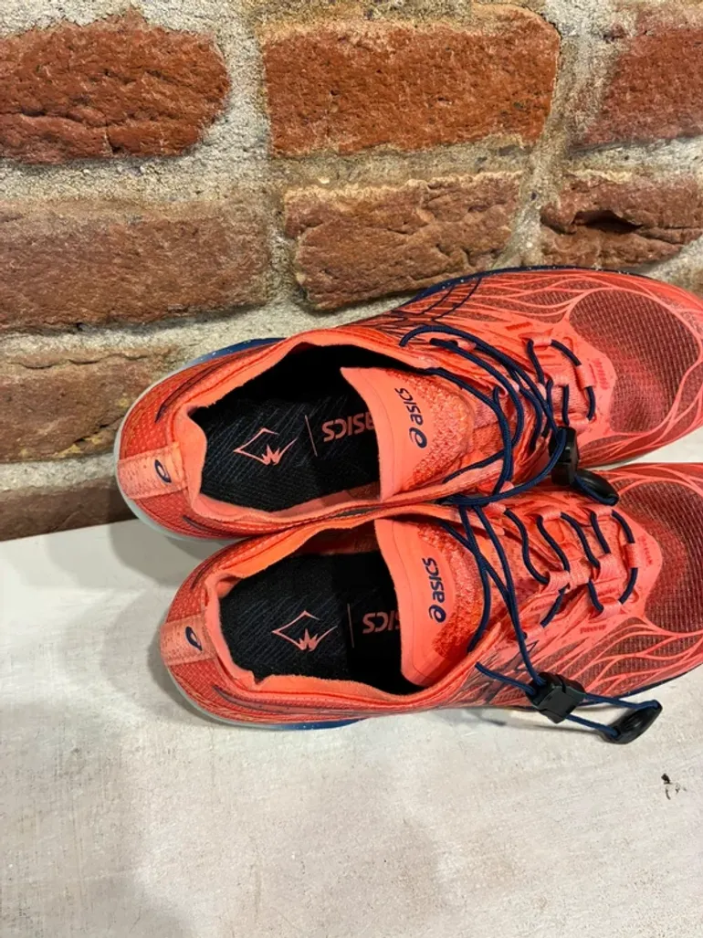 Used Asics Fujispeed bike — image 8 of 9