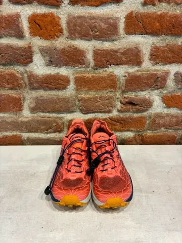 Used Asics Fujispeed bike — image 2 of 9