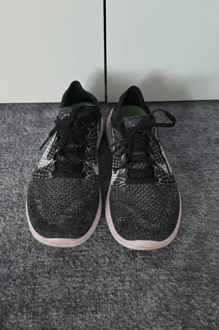 Used Nike Free RN Flyknit bike — image 2 of 3