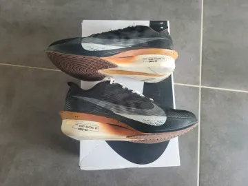 Used Nike ZoomX Vaporfly 4 bike — image 4 of 7