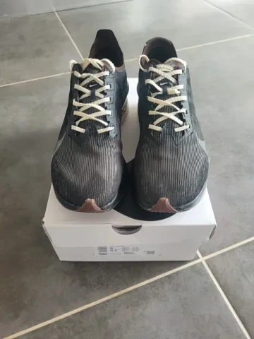Used Nike ZoomX Vaporfly 4 bike — image 2 of 7