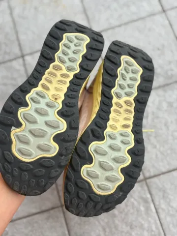 Used New Balance Fresh Foam Garoé bike — image 3 of 7