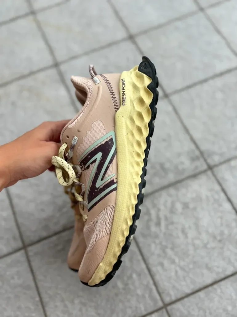 Used New Balance Fresh Foam Garoé bike — image 2 of 7