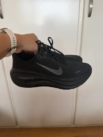 Used Nike ZoomX bike — image 1 of 4