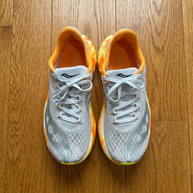 Used Saucony Orange Running Shoes bike — image 3 of 3
