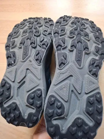 Hoka Challenger 8 bike d'occasion — image 3 sur 5