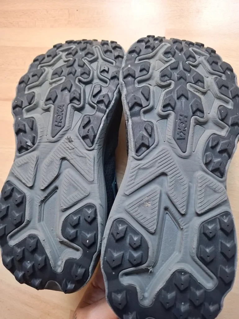 Hoka Challenger 8 bike d'occasion — image 3 sur 5