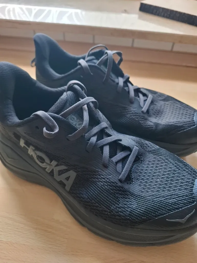Hoka Challenger 8 bike d'occasion — image 2 sur 5