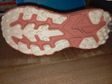 Used Hoka Challenger 8 bike — image 3 of 6