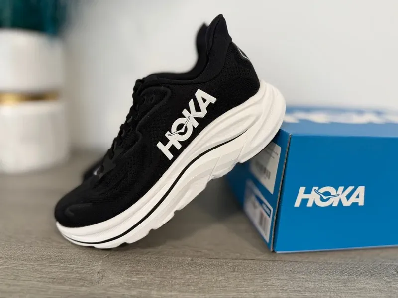Used Hoka Clifton 10 Running Shoes