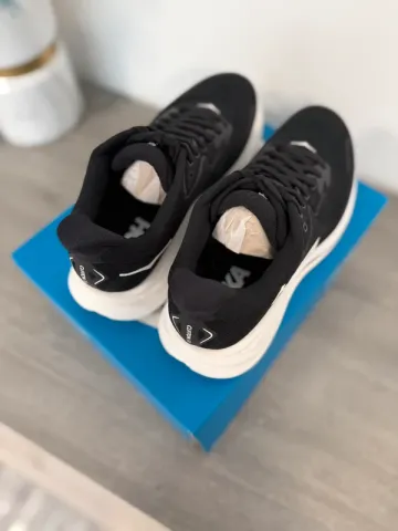 Używany Hoka Clifton 10 bike — zdjęcie 4 z 15