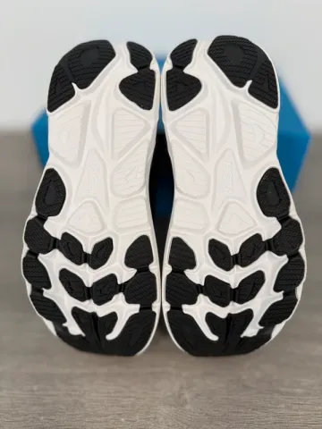 Używany Hoka Clifton 10 bike — zdjęcie 9 z 15