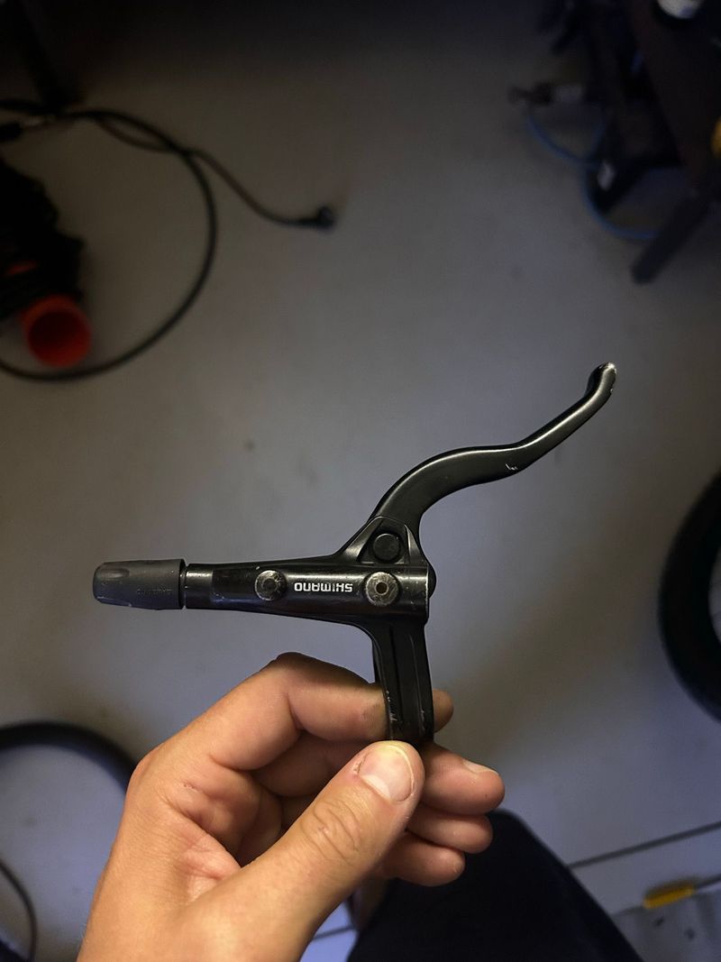 Used Shimano BL-MT401 Brakes