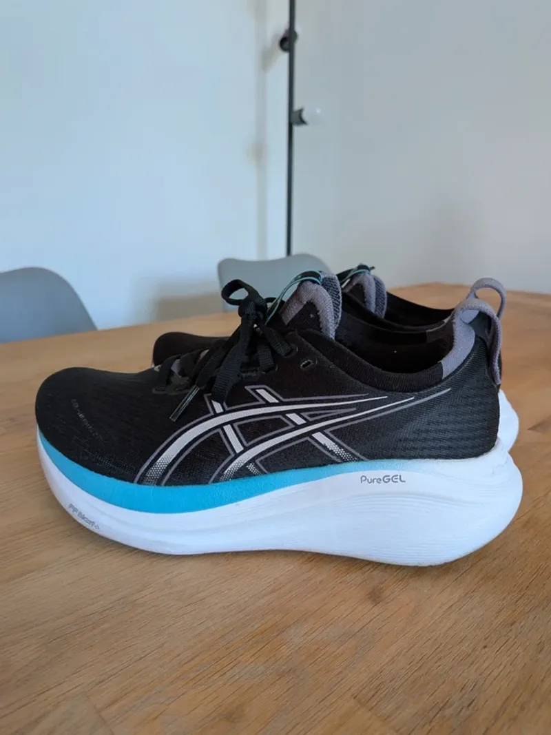 Gebrauchtes Ideal Asics Gel-Nimbus 27 Running Shoes